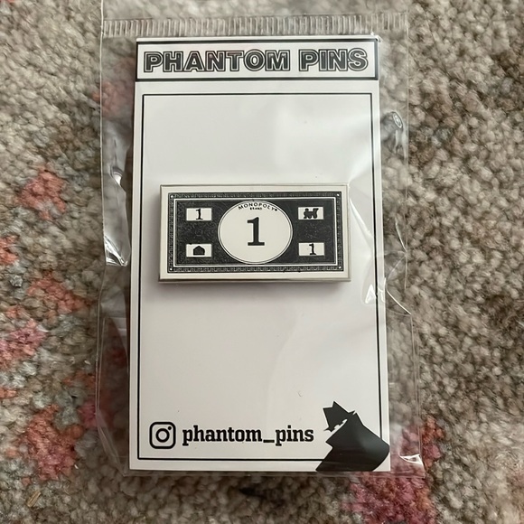 Monopoly Pin - Picture 1 of 1